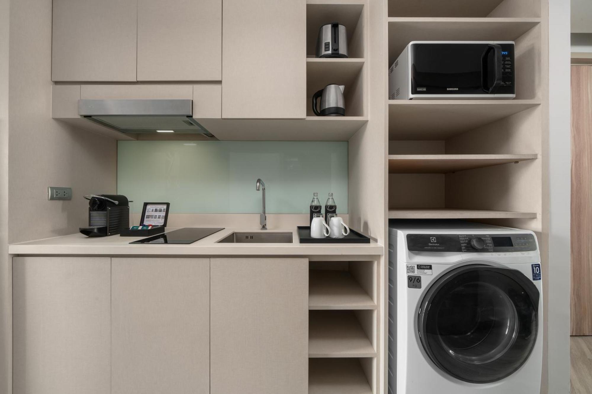 Habitación Estudio Premier