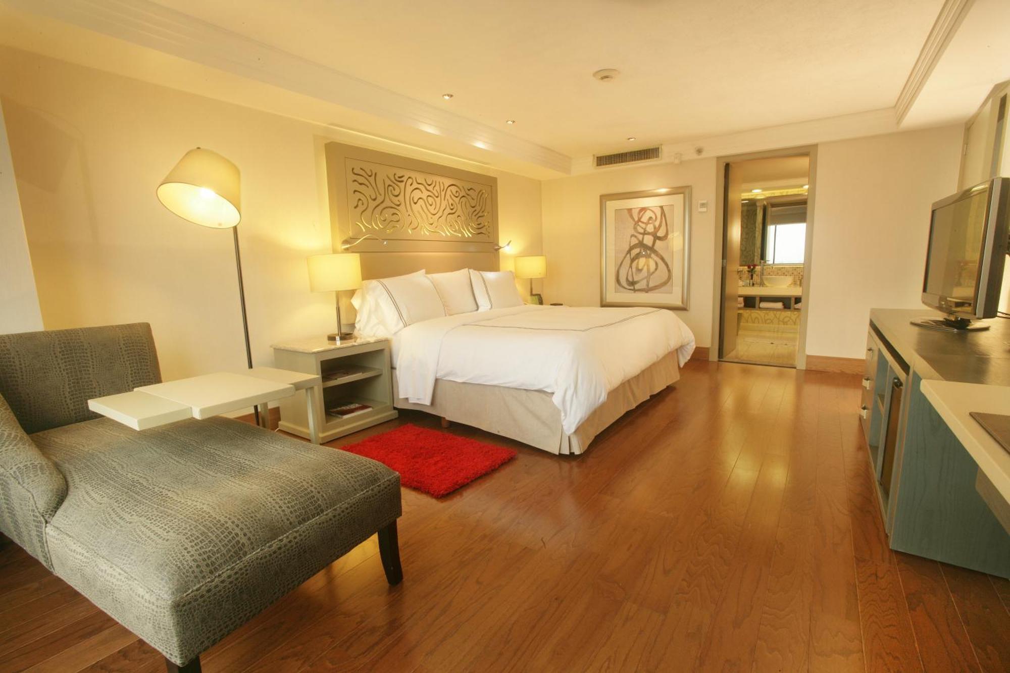 Premium Level Master Suite,378951067:JPEG