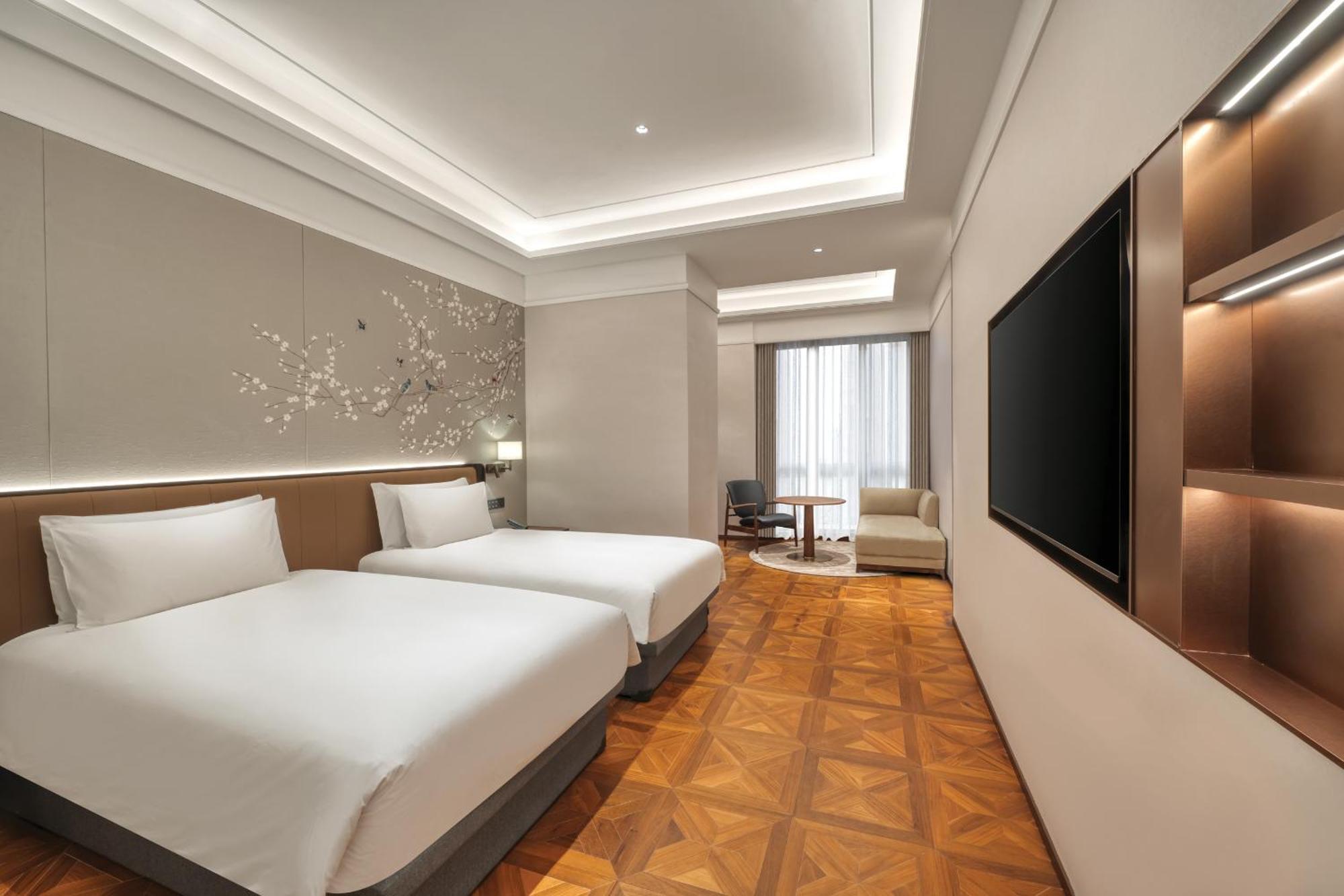 Deluxe City View twin Room