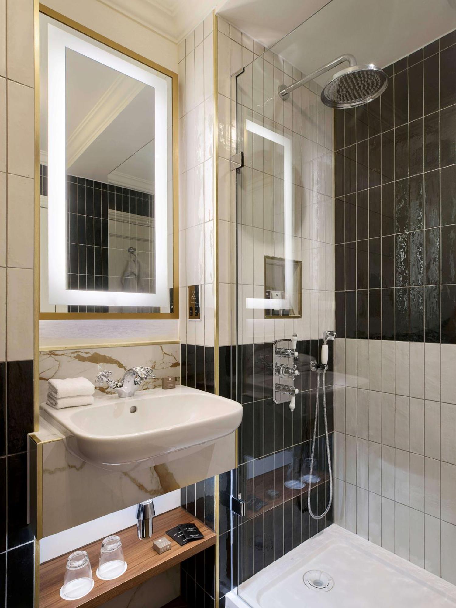 Habitación Ejecutiva (1 cama doble extragrande ó 2 camas)