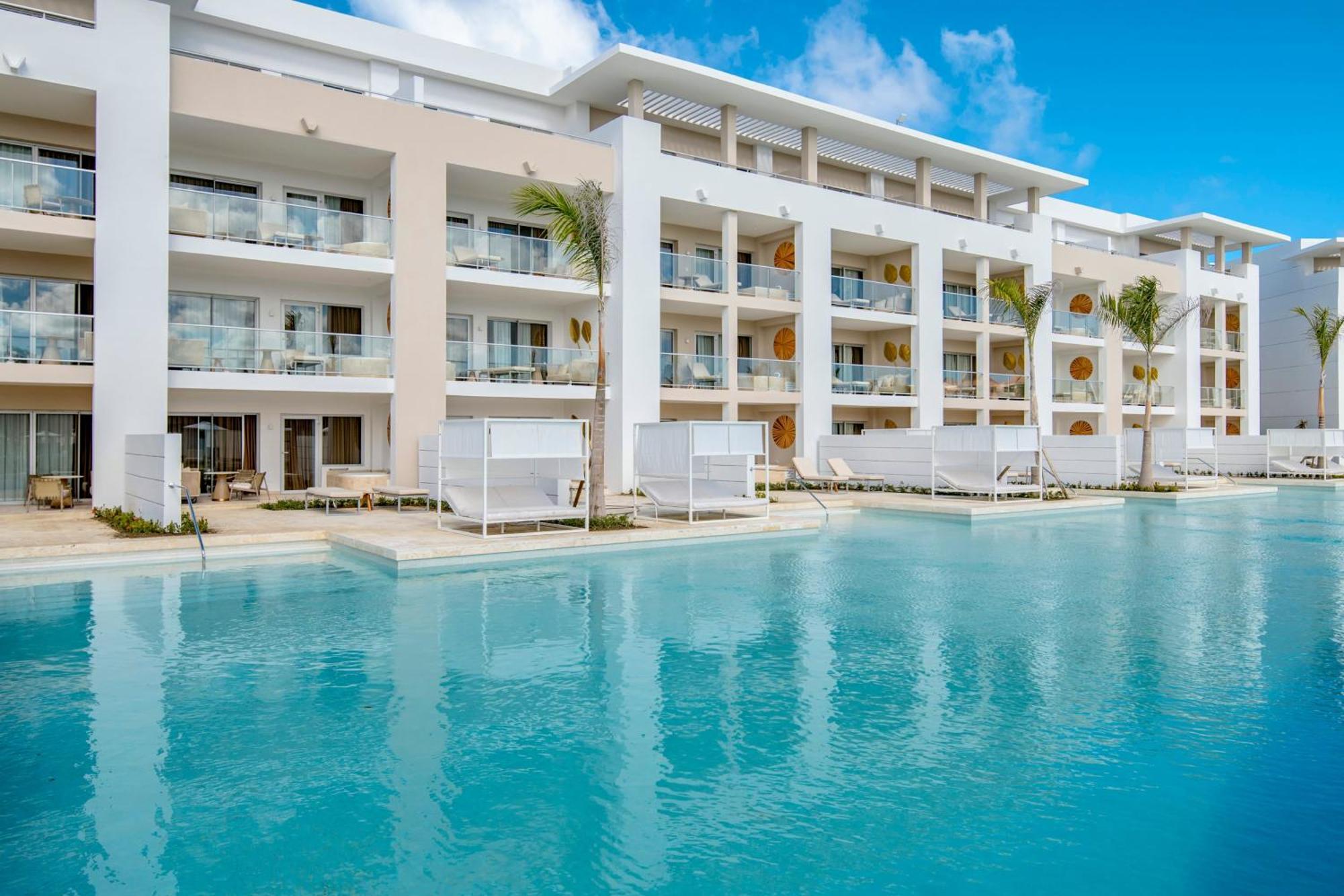 Suite con acceso directo a la piscina