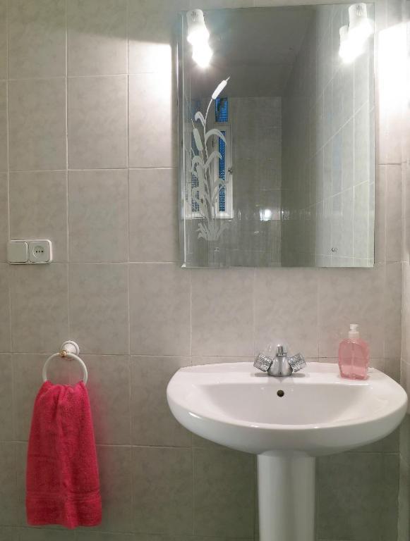 Habitación Doble con baño compartido - 2 camas
