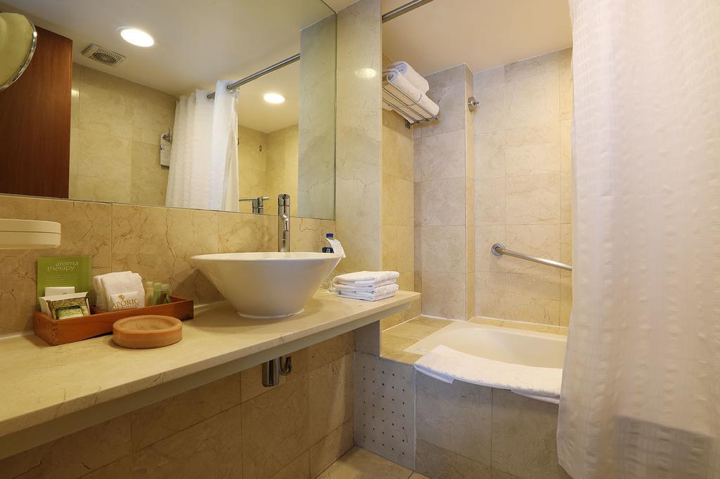 Habitación Doble con 2 camas dobles