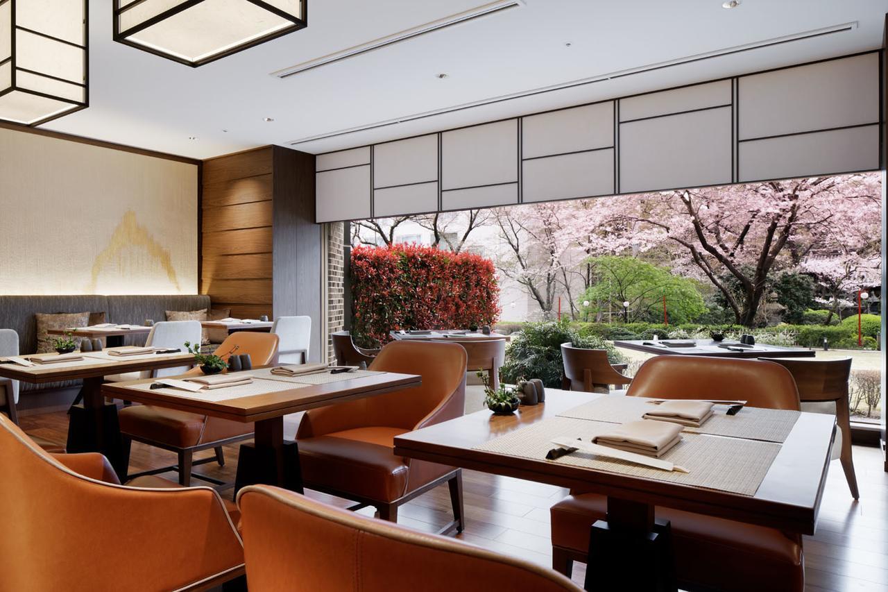 Suite Club con cama extragrande, acceso al salón Club y desayuno en el salón Club - No fumadores