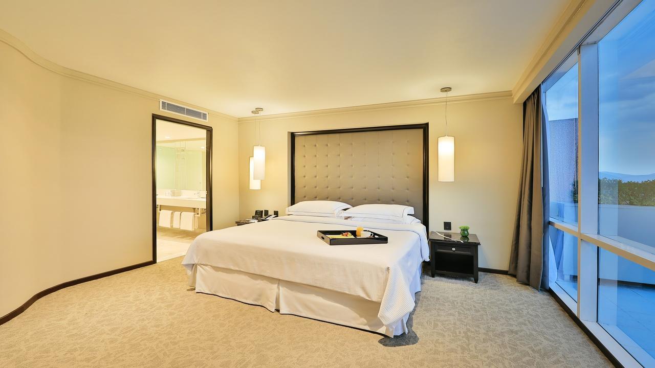 Suite con vistas a la ciudad - Planta Premium