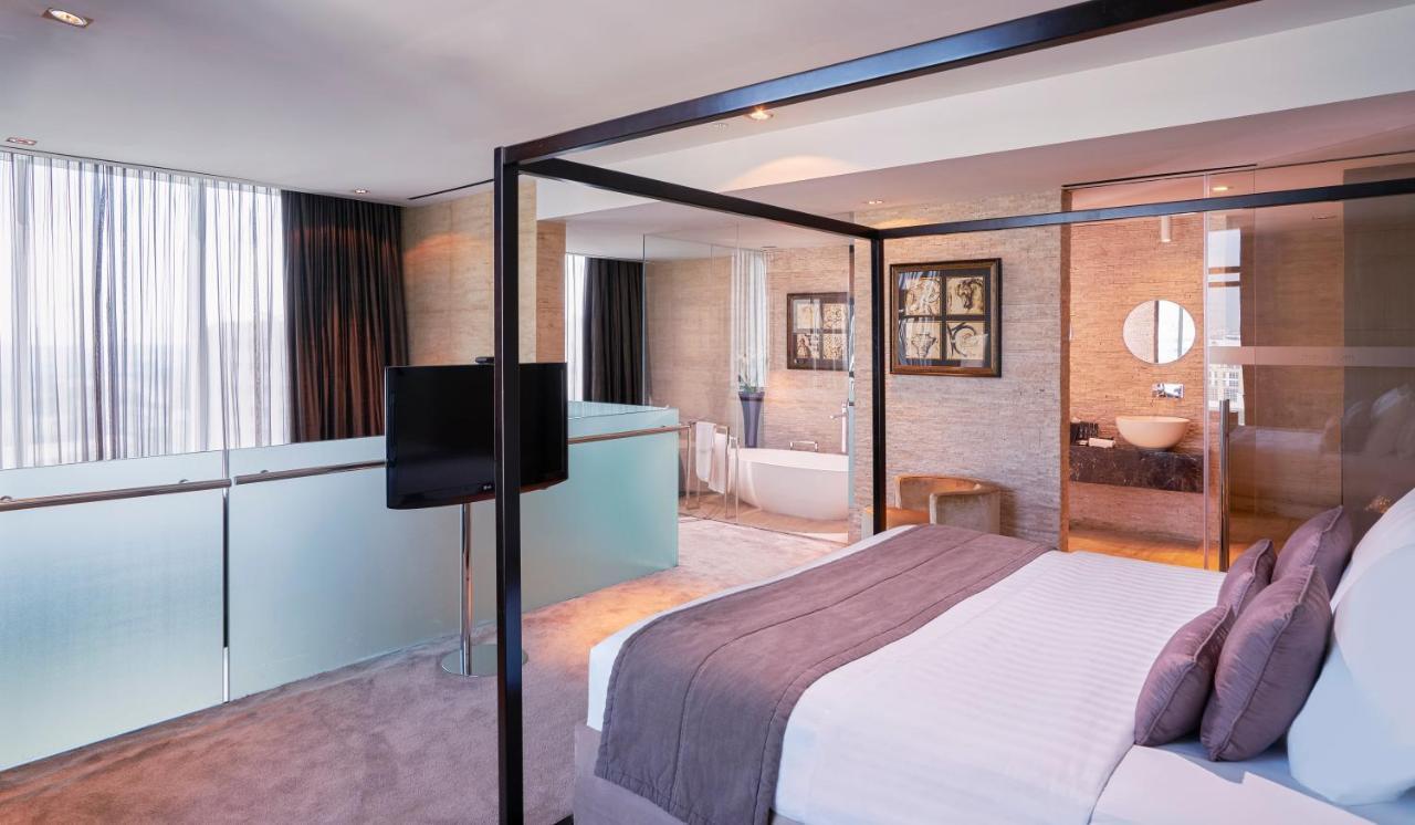 Suite Dúplex con acceso al salón - Planta superior