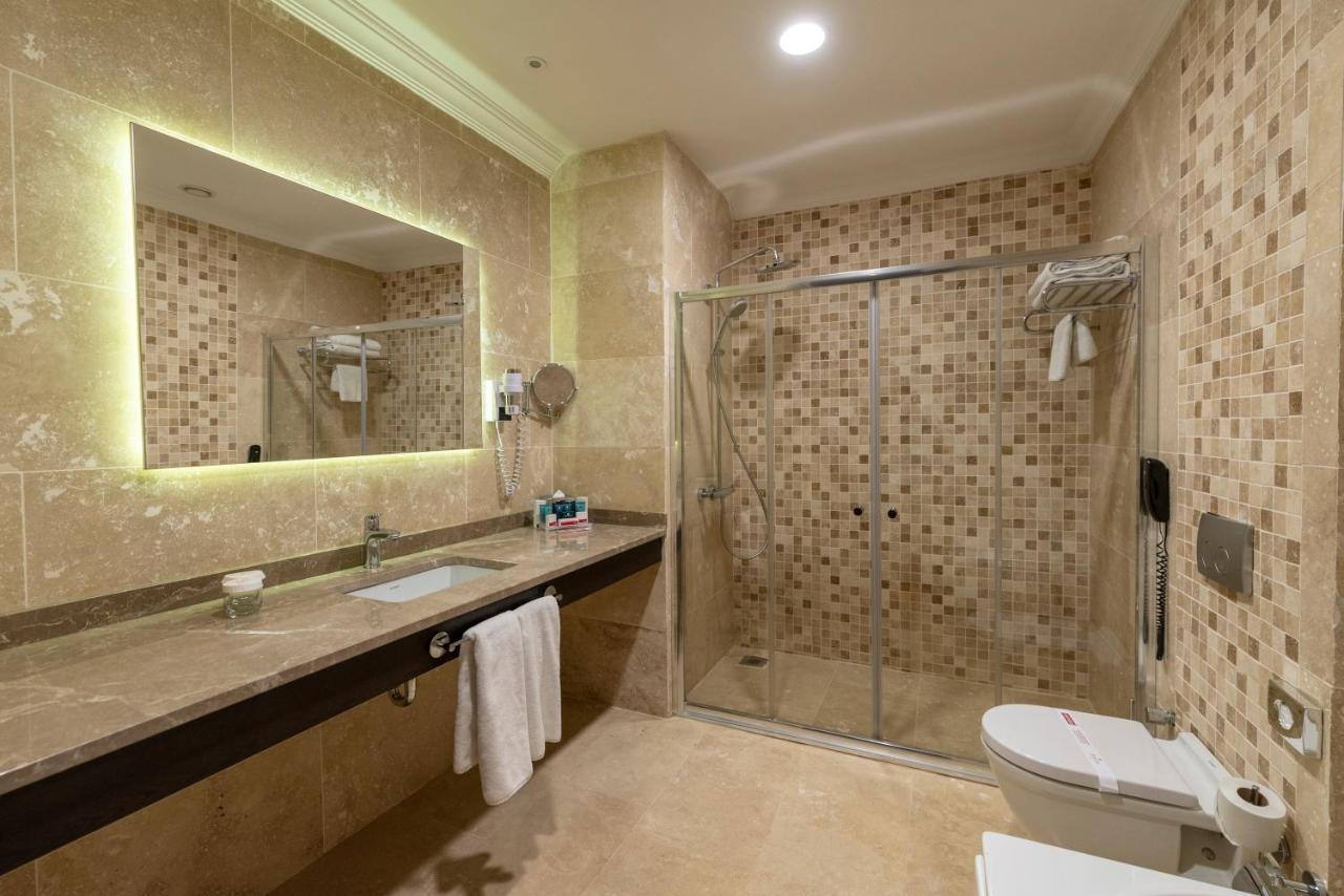Suite Presidencial con cama grande - Fumadores