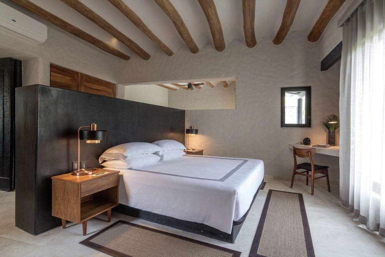 Suite con piscina pequeña