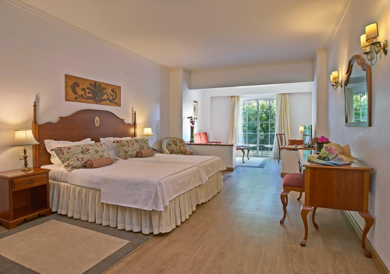 Habitación Doble Prémium con balcón y vistas al jardín - 1 o 2 camas
