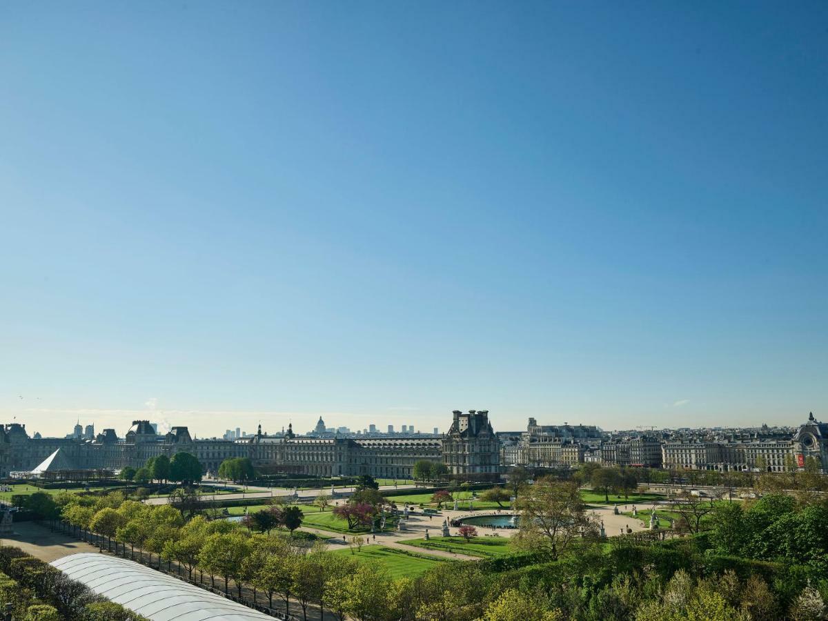 Habitación Executive con balcón y vistas a la Torre Eiffel