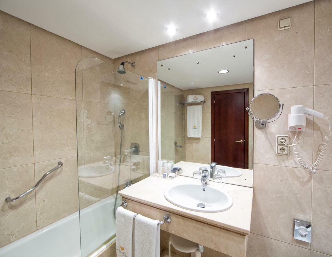 Double or Twin Room,816309494:JPEG