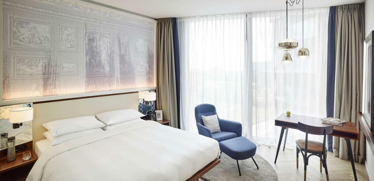 Habitación con cama extragrande - Planta superior