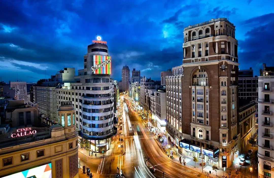 Gran Via Valverde Apartaments & Rooms Parking-1