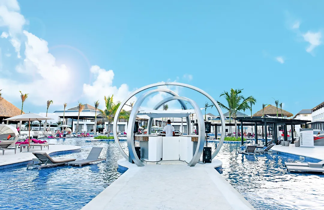 Royalton Chic Punta Cana, An Autograph Collection All-Inclusive Resort & Casino, Adults Only-1
