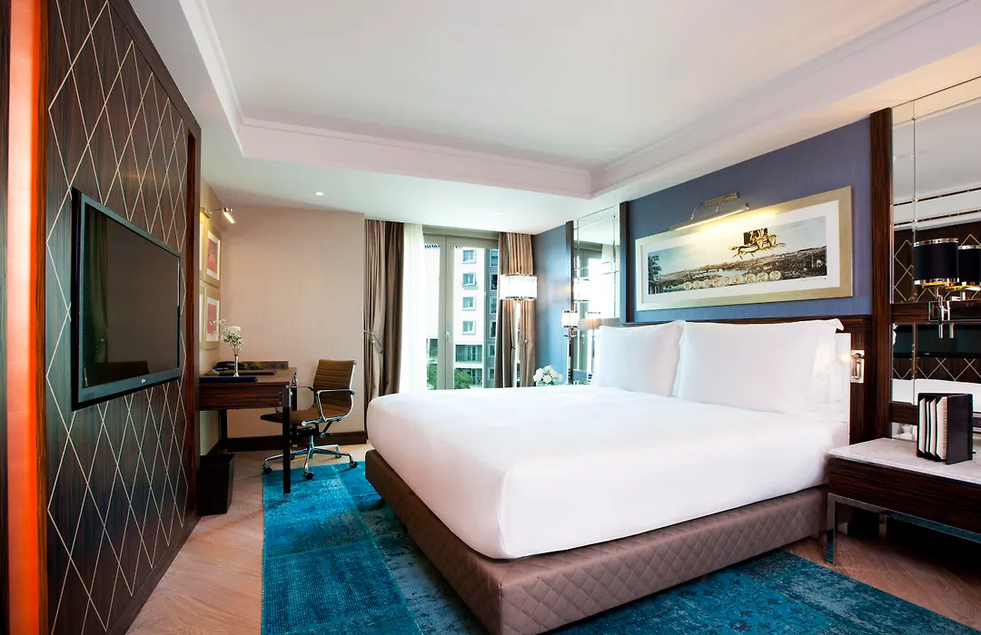 Radisson Blu Hotel Istanbul Pera-1