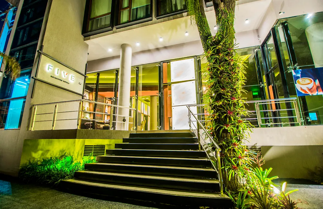 Five Hotel&Residences-1