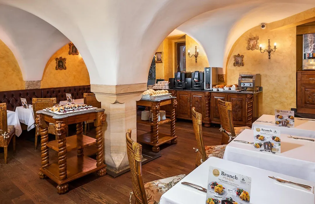 Iron Gate Hotel & Suites Prague By Bhg-1