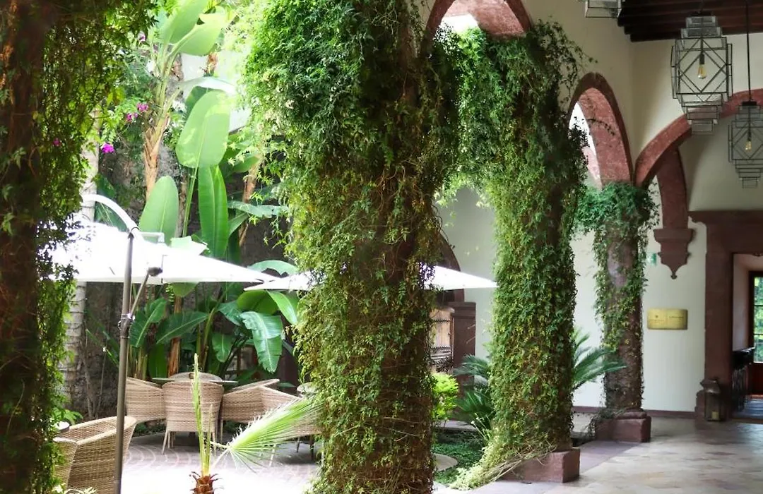 Hotel Casa Blanca 7-1