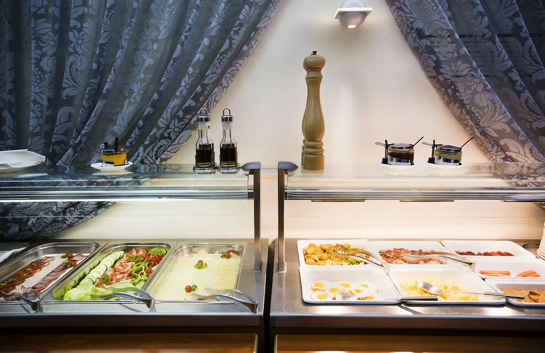 Luxury Family Hotel Royal Palace-1