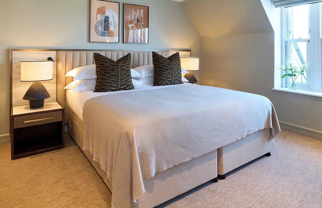 Cheval Phoenix House At Sloane Square-1