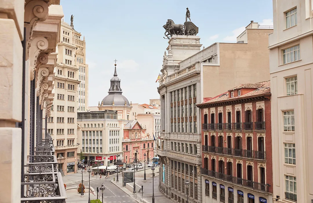 Four Seasons Hotel Madrid-1