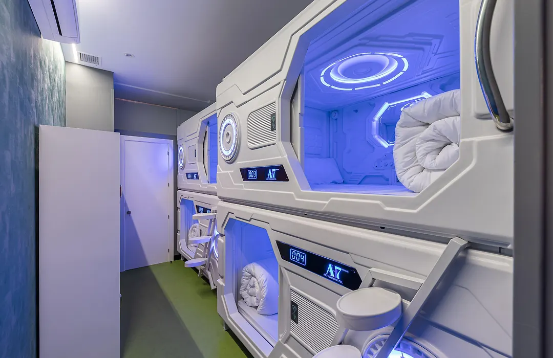 Art Seven Hostel Capsules-1