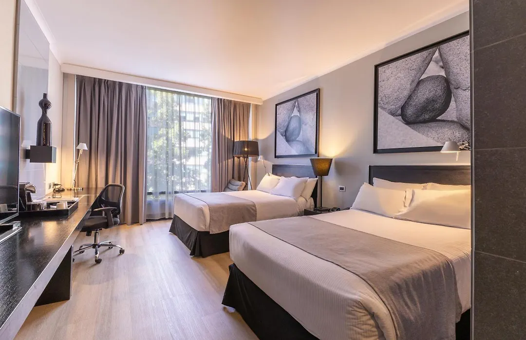 Wyndham Santiago Pettra-1