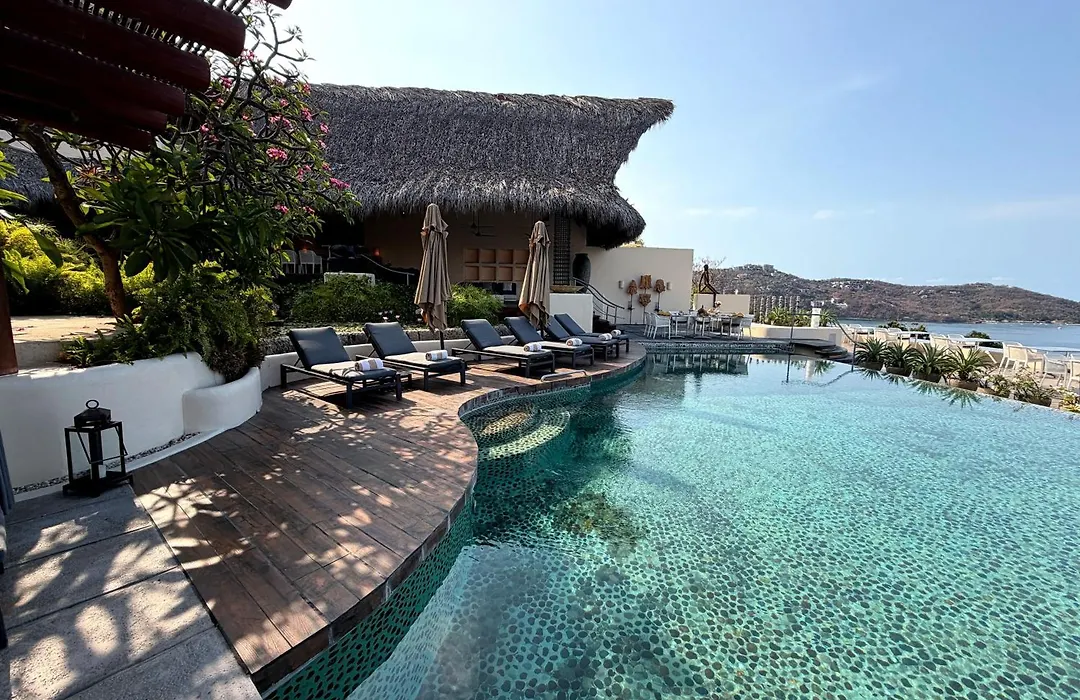 Tentaciones Hotel&Lounge Pool - Adults Only-1