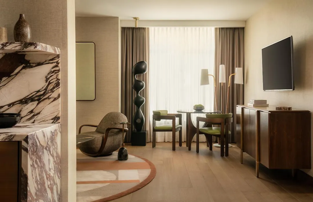 Four Seasons Hotel New York Downtown-1