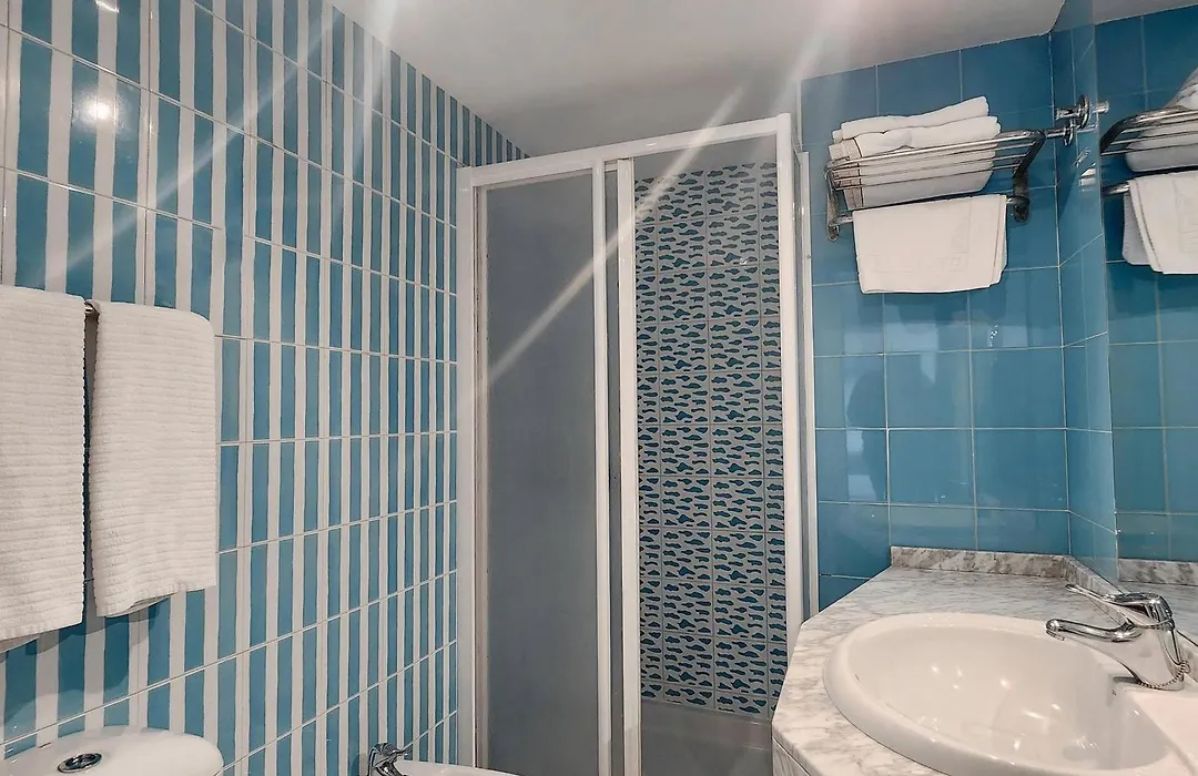 Hotel Faranda Express Pathos Gijón-1