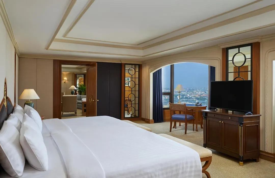 Montien Riverside Hotel Bangkok-1