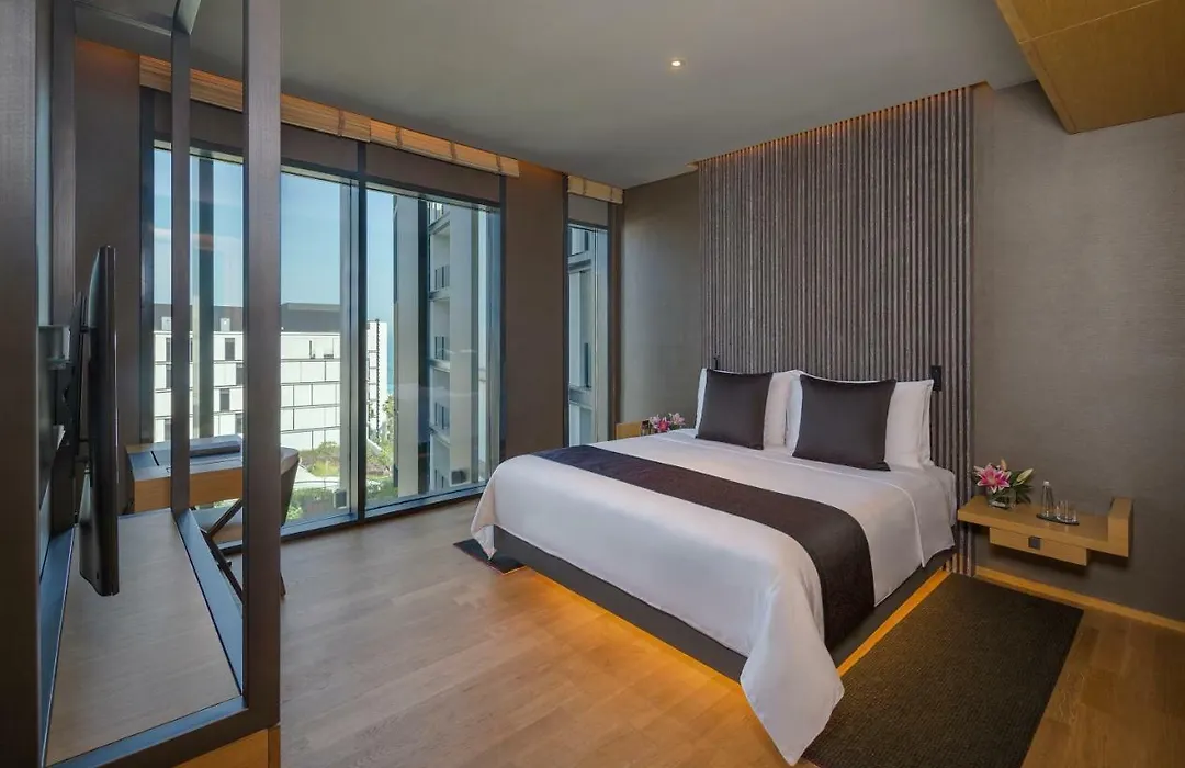 The Residences Caesars Palace Bluewaters-1