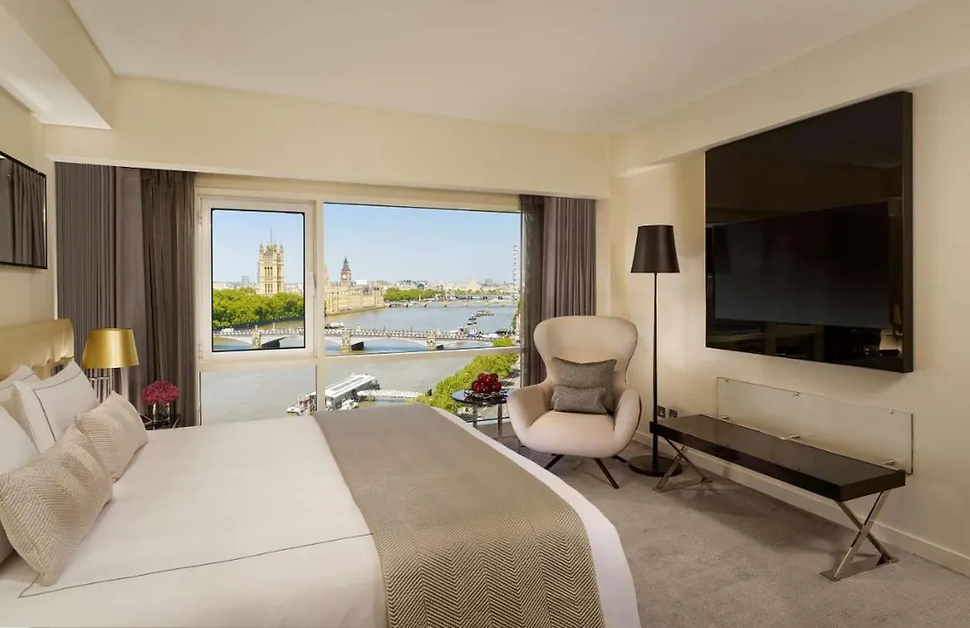 Plaza on the River Club&Residencia-1