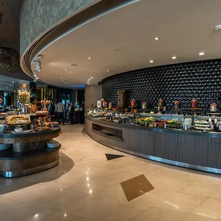 Hilton Istanbul Kozyatagi-3