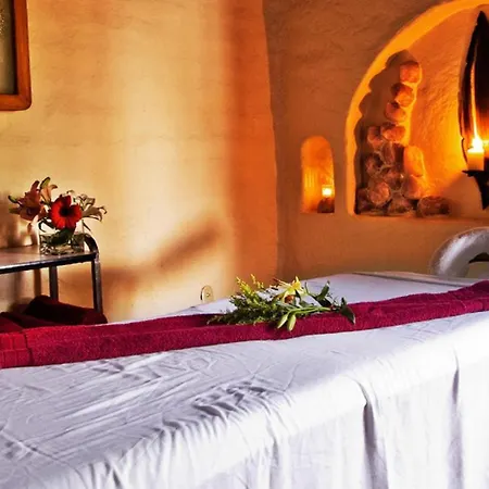 Hostal de la Luz - Spa Holistic Resort-3
