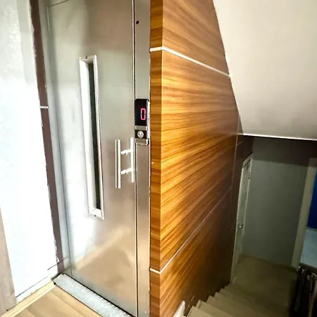 Rozza Hotel-3
