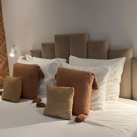 Comfy Studios-3