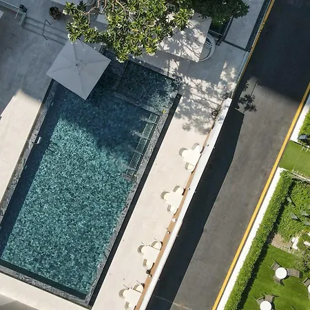 Floral Court Hotel & Residence Sukhumvit 13-3