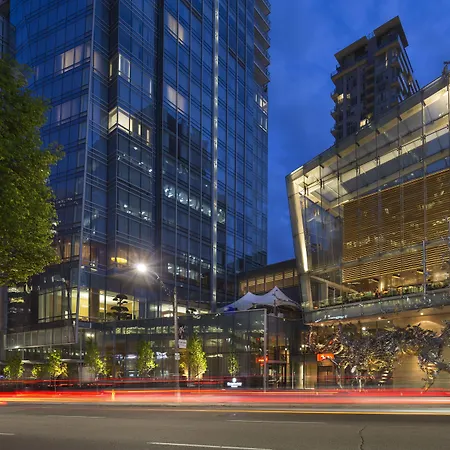 Shangri-La Toronto-3