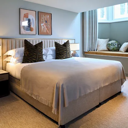 Cheval Phoenix House At Sloane Square-2