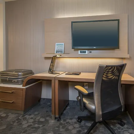 Courtyard By Marriott Queretaro-3