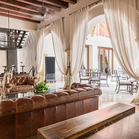 Bastión Luxury Hotel-3