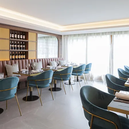 Nivia Born Boutique Hotel-3