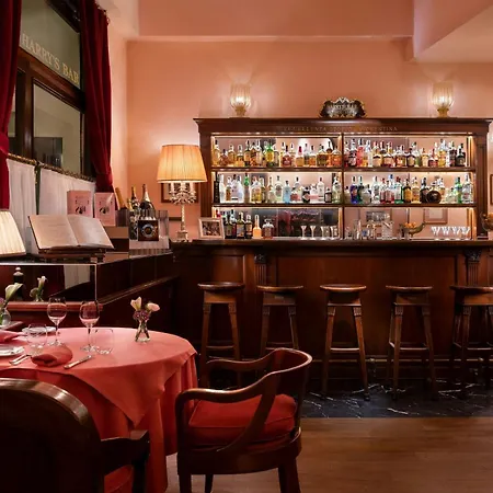 Sina Villa Medici, Autograph Collection-3