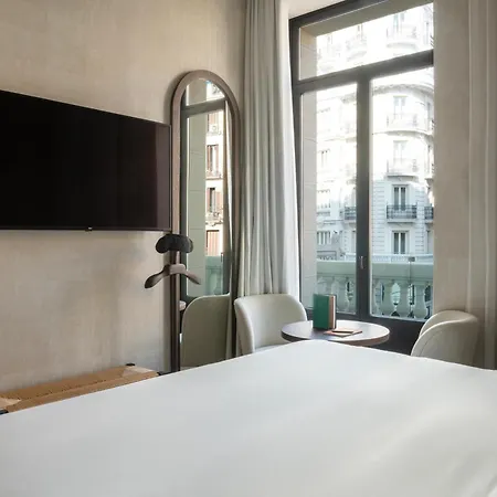 Hotel Montera Madrid, Curio Collection By Hilton-3