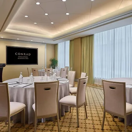 Conrad Singapore Marina Bay-3