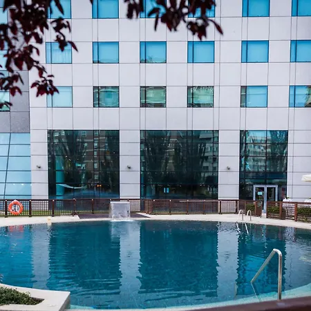 Eurostars Suites Mirasierra-3
