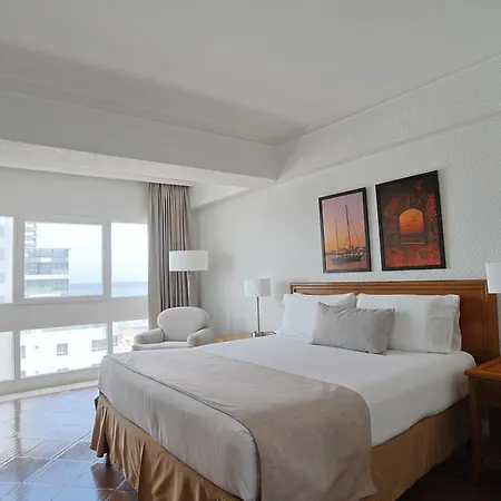 Hotel Almirante Cartagena Colombia-2