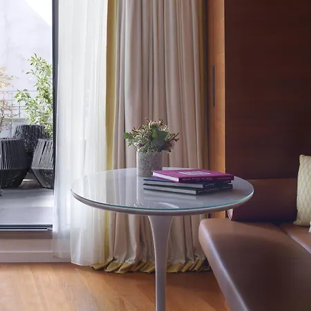 Renaissance Paris Republique Hotel & Spa-2