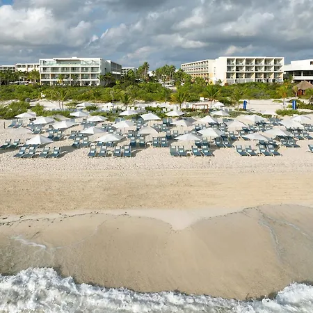 Family Selection At Grand Palladium Select Costa Mujeres-2